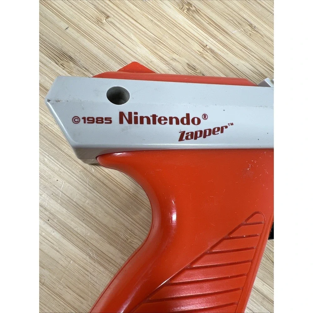 Nintendo Zapper - Orange Light Gun (NES, 1985) Not Tested